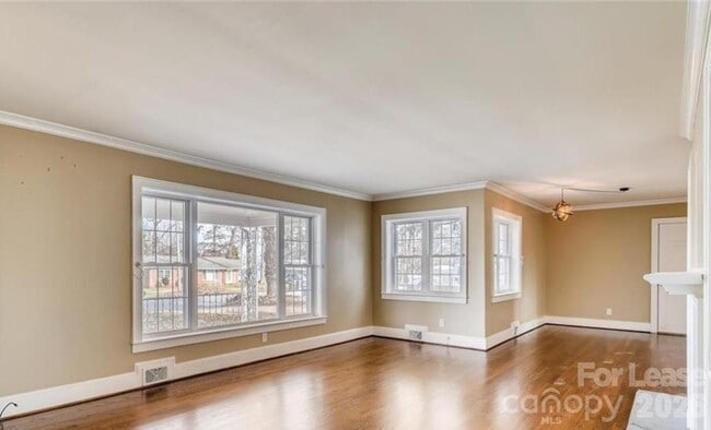 Building Photo - 418 Coolidge Ave