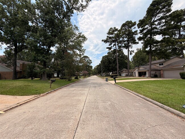 Building Photo - 3227 Glade Springs Dr