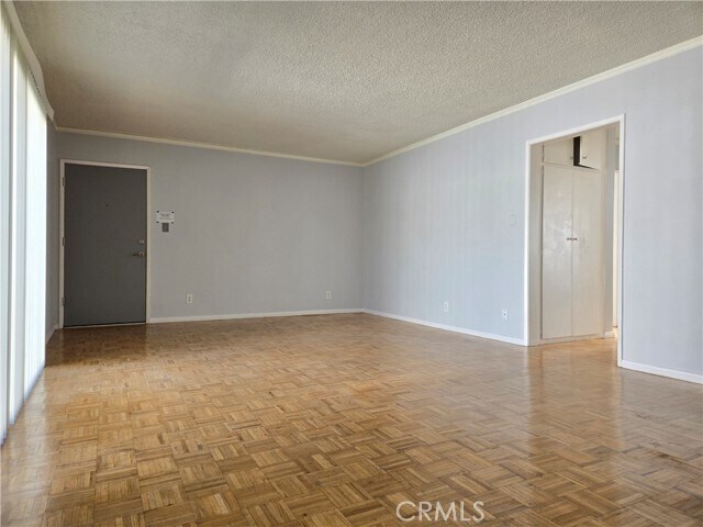Building Photo - 15549 S Budlong Pl