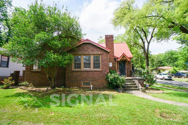 Building Photo - 7751 Rugby Ave