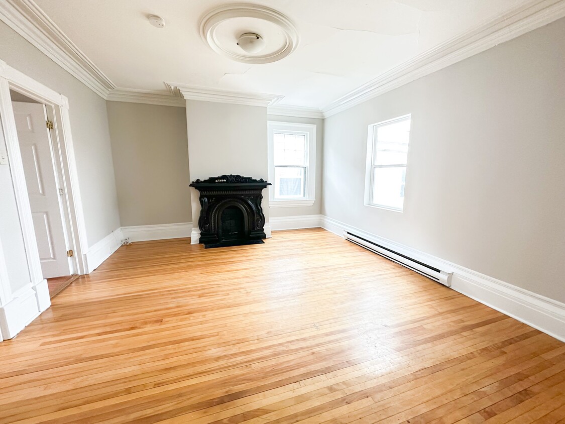 Photo principale - 97 Carleton St