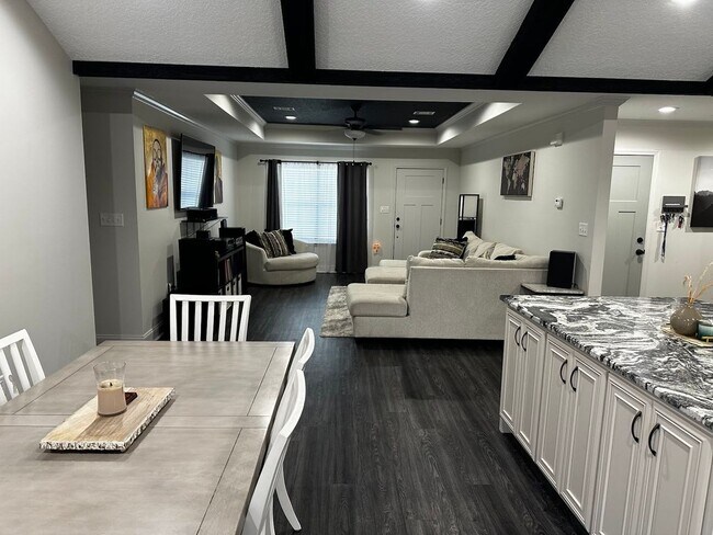 Foto del edificio - Charming Retreat in Valdosta: Your Ideal R...