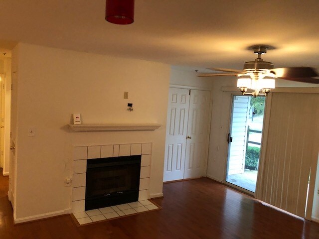 Building Photo - 3107 River Bend Ct