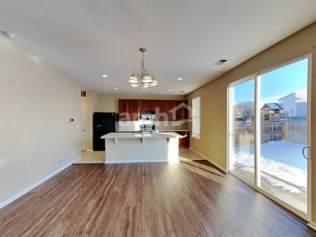 Foto del edificio - 16224 E 54th Ave