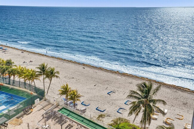 Building Photo - 4010 Galt Ocean Dr