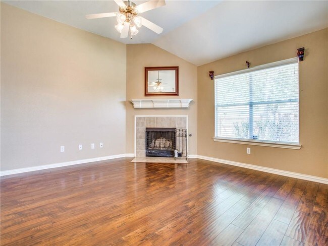 Foto del edificio - 5315 Penny Ln