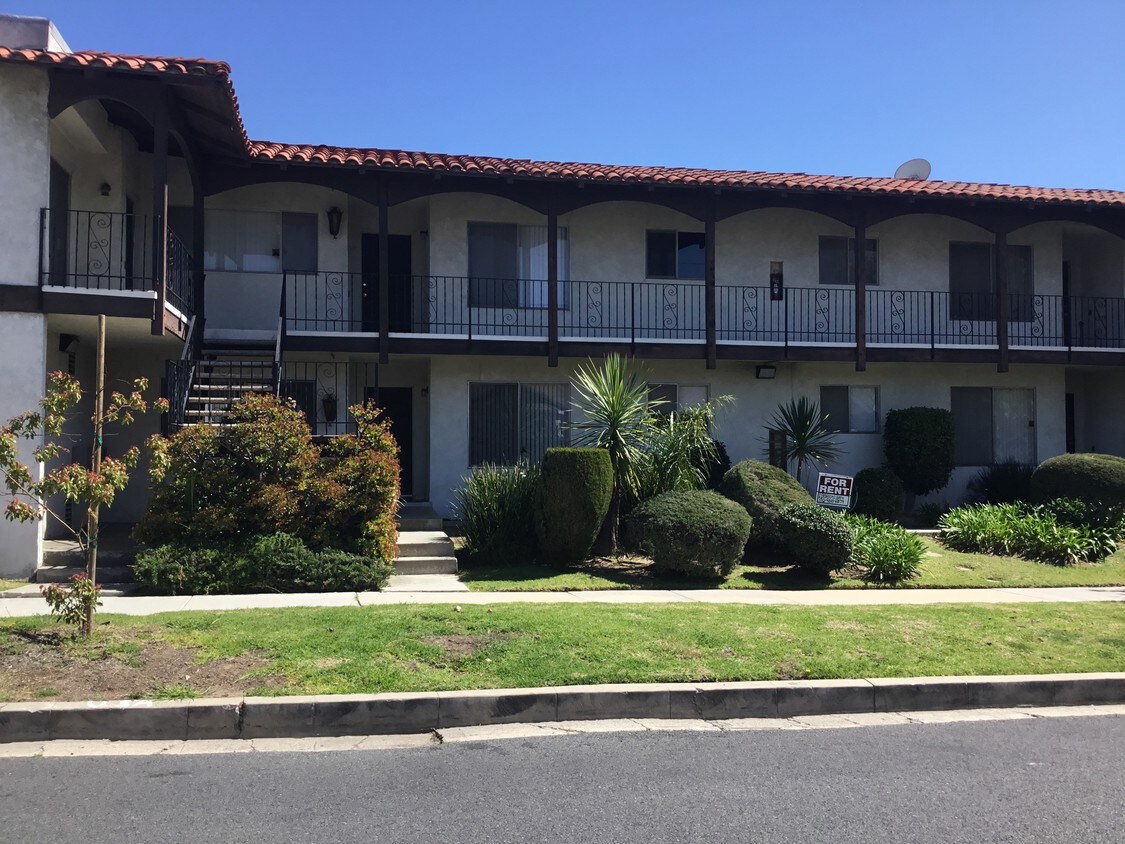 139 W 64th Pl, Inglewood, CA 90302 139 W 64th Pl Inglewood, CA