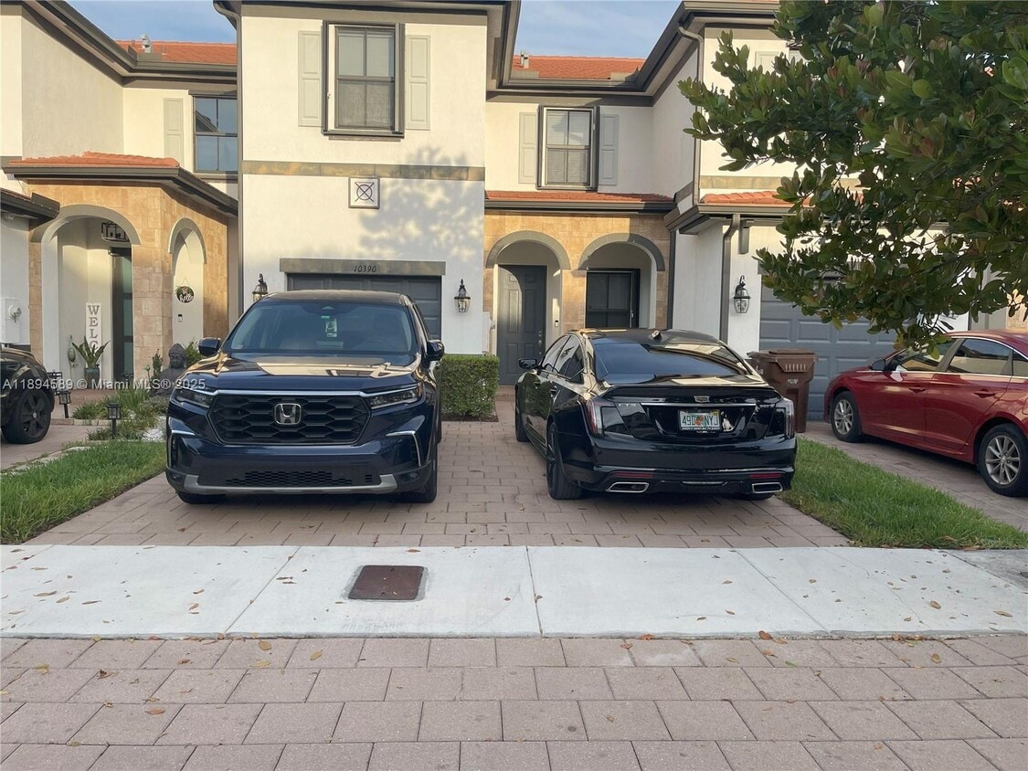 Foto principal - 10390 W 33rd Ln