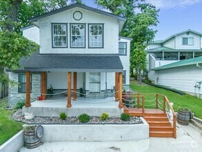 Building Photo - 9524 Watercress Dr