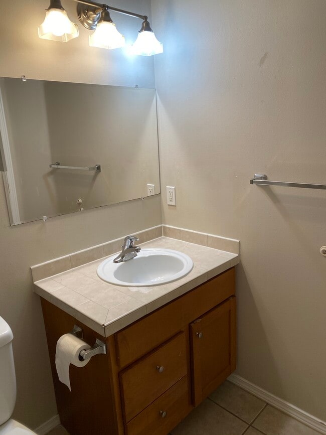 Photo - 9090 Ravenna Ave NE Apartment