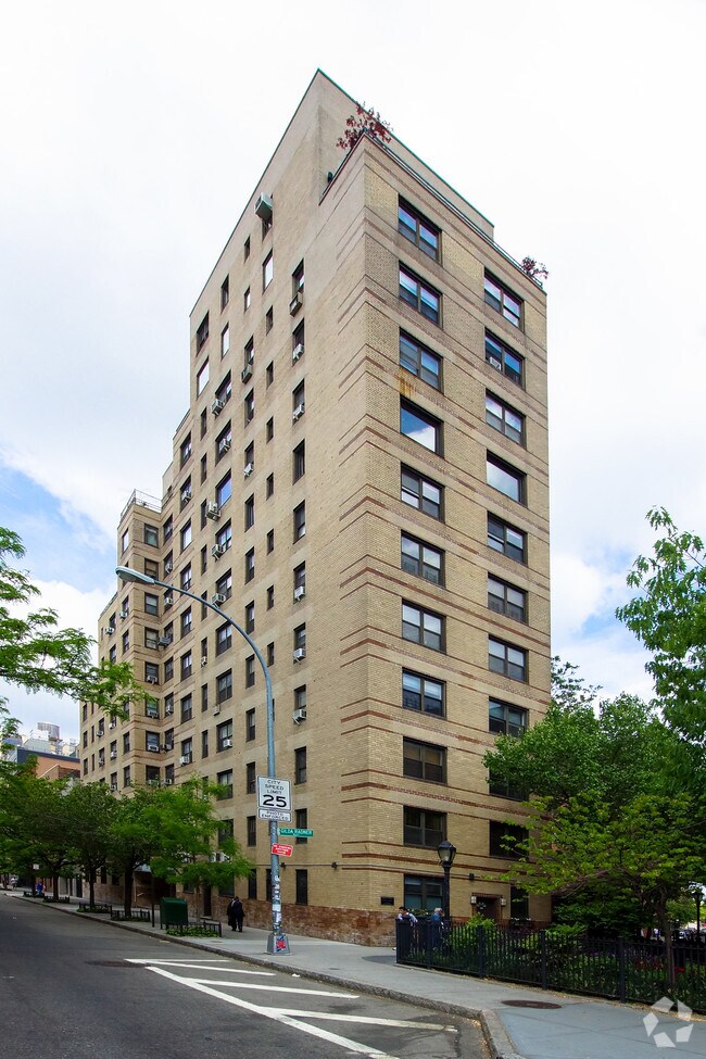 Foto del edificio - 180 W Houston St