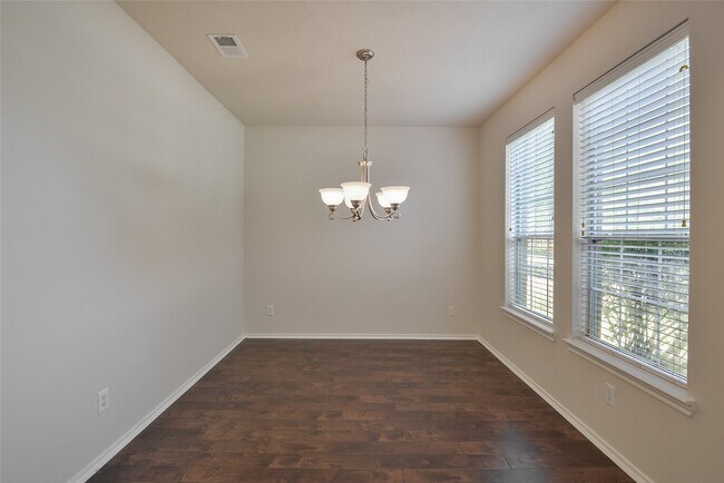 Foto del edificio - 3618 Orchard Valley Ln