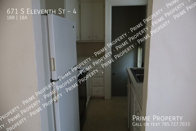 Foto del edificio - 671 S Eleventh St-4