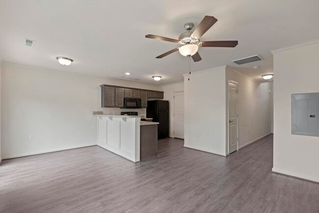 Building Photo - 245 Boyington Pl Rd