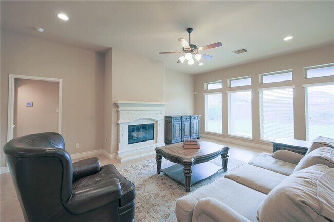 Building Photo - 27126 Ashley Hills Ct