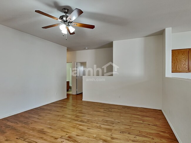 Foto del edificio - 14244 N 132nd Ln