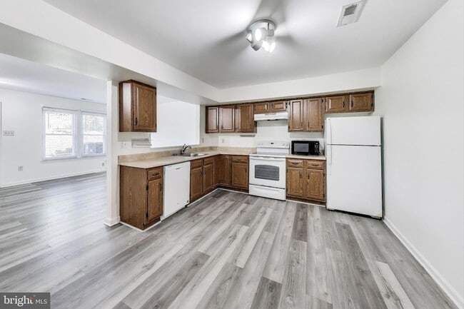 Building Photo - 1764 Wilcox Ln