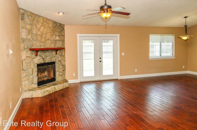 Building Photo - 8691 Hammond Forest Dr