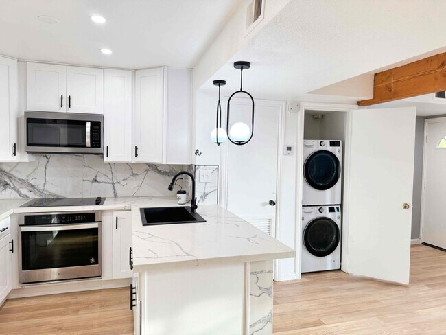 Foto del edificio - 2265 Bradford Ave
