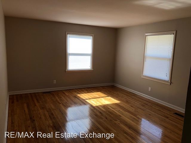 Foto del edificio - 3 br, 1 bath House - 1110 E. 11th