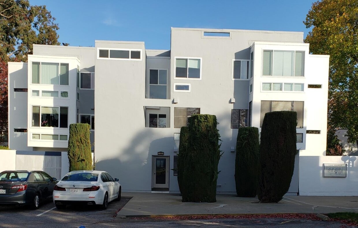 1049 Shell Blvd, Foster City, CA 94404 Condo for Rent in Foster City