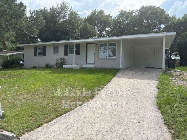 Building Photo - 1437 Ridgewood Dr