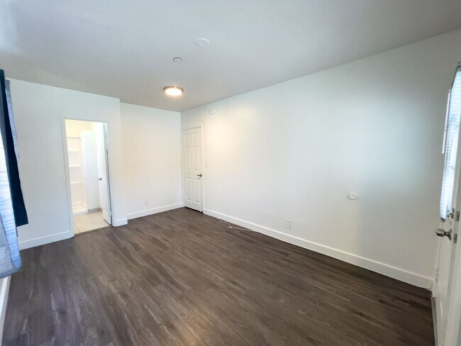 Foto del edificio - 1213 Dewey Ave