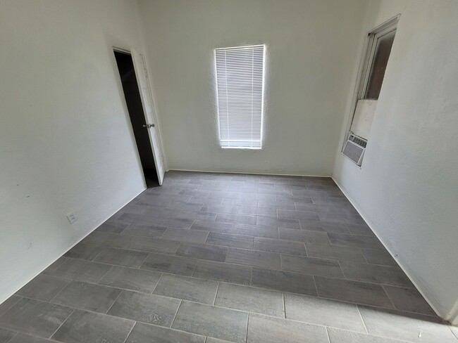 Foto del edificio - 383 S 7th Ave