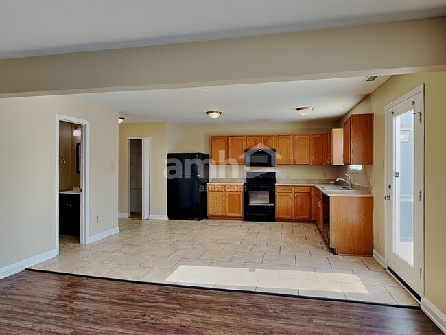 Foto del edificio - 11325 Congaree Way