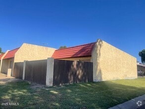 Building Photo - 3314 W Del Monico Ln