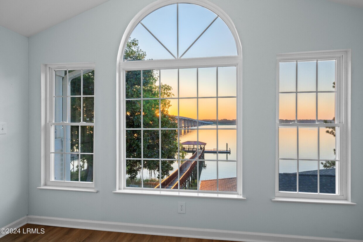 1231 Ladys Island Dr Unit 333, Port Royal, SC 29935 Condo for Rent in Port Royal, SC