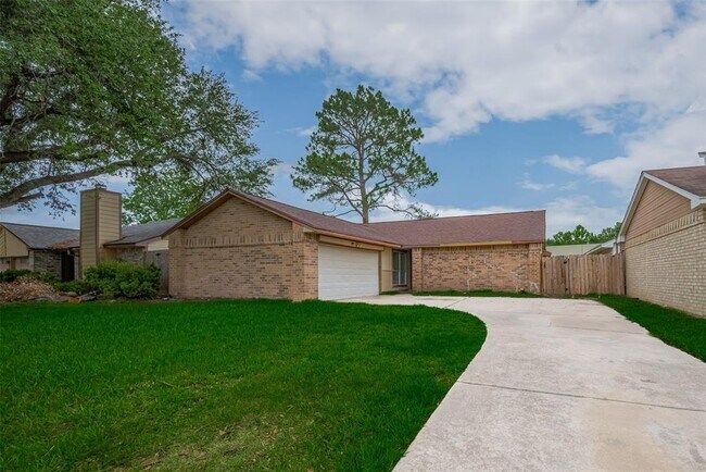 Foto del edificio - 16250 Rancho Blanco Dr