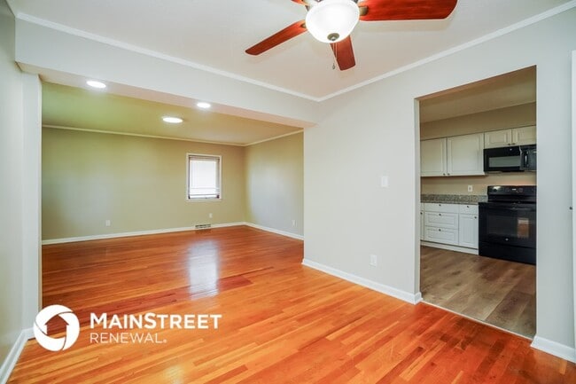 Building Photo - 5274 Hedgewood Rd