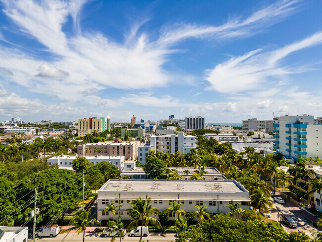 Foto del edificio - 200 Collins Ave