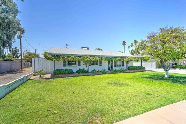 Building Photo - READY TO VIEW NOW! Stylish 4-Bed Arcadia L...