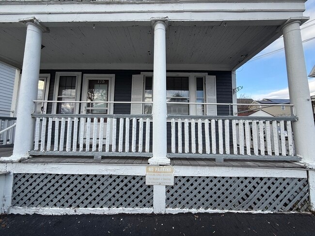 Building Photo - 173 Princeton Blvd