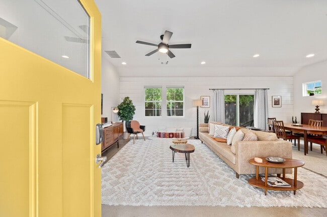 Building Photo - 1307 Fort Branch Blvd