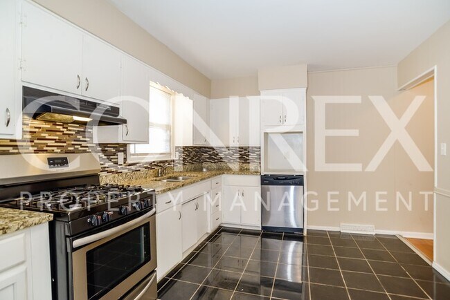 Building Photo - Beautiful 3 Bedroom with Finished Basement!