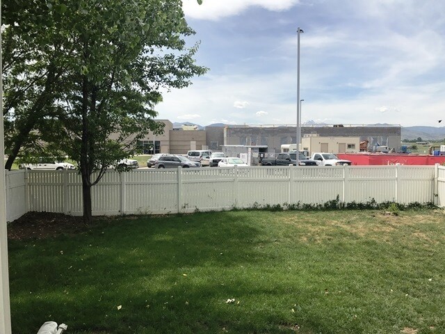 Foto del edificio - 4 bedroom home in Longmont