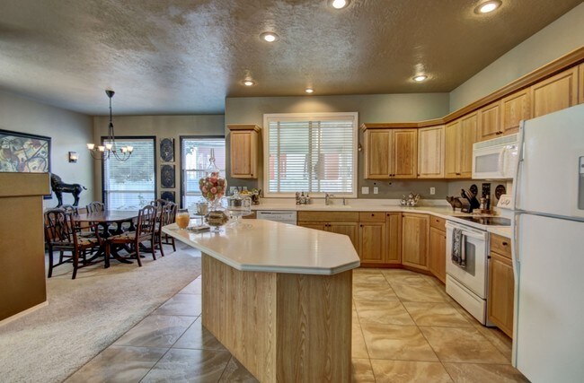 Foto del edificio - 9745 W Sleepy Hollow Ln