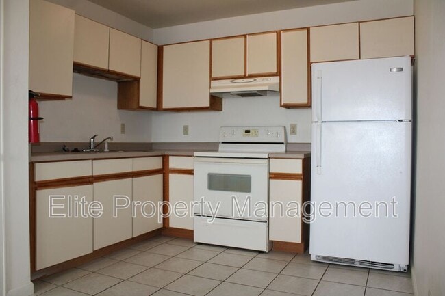Foto del edificio - 208 W Palmer Lake Dr