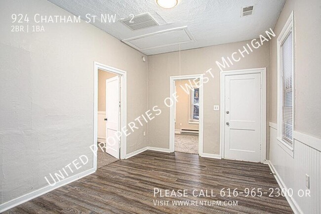 Building Photo - 924 Chatham St NW