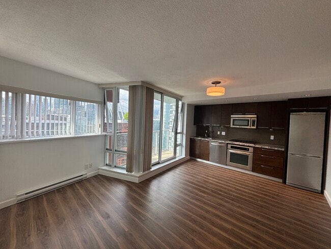 Building Photo - 2501-918 Cooperage Way