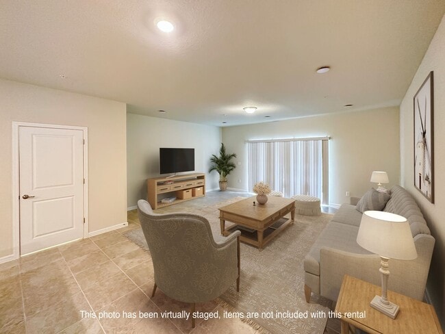 Building Photo - 3 Bedroom, 2.5 Bath Town Home with 1 Car G...