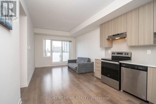 Building Photo - 5155 Sheppard Ave E