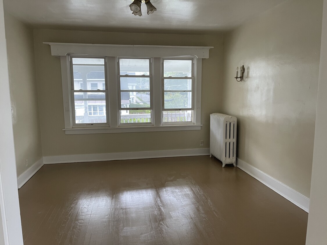 Foto principal - 642 Providence St