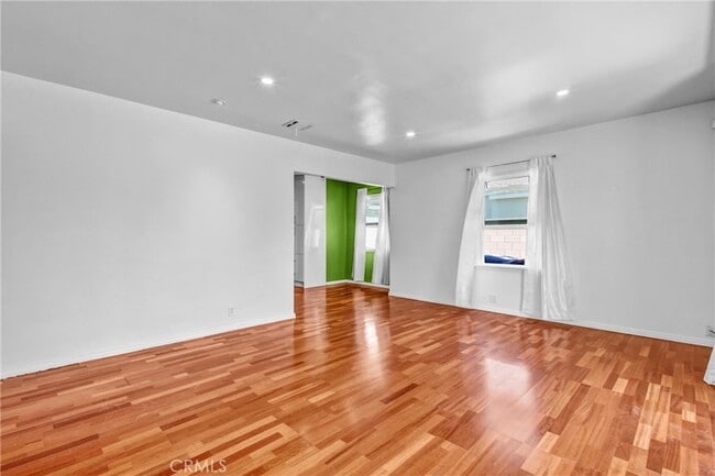 Foto del edificio - 3663 Delta Ave