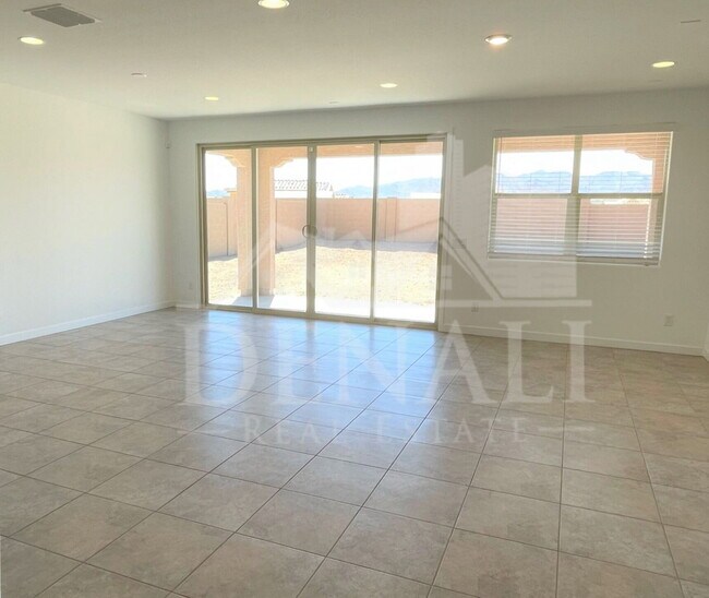Foto del edificio - 4622 N 192nd Ln