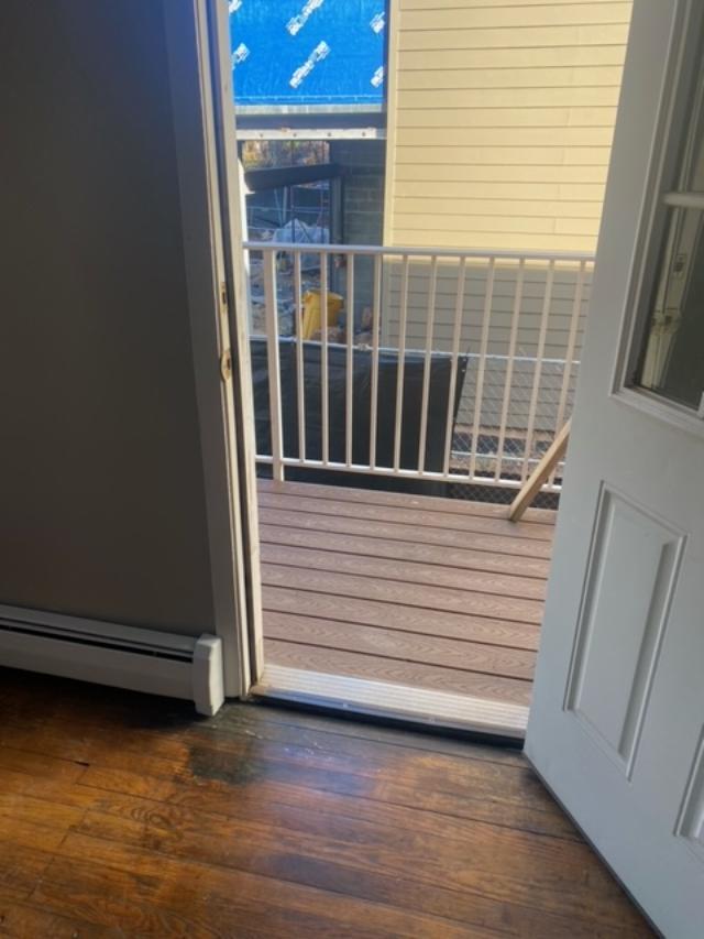 Balcony - 318 W Jersey St