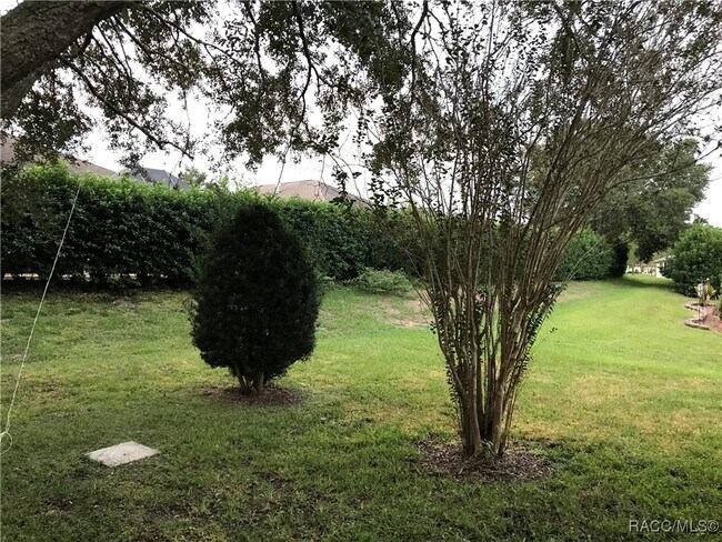 Foto del edificio - 2595 N Brentwood Cir